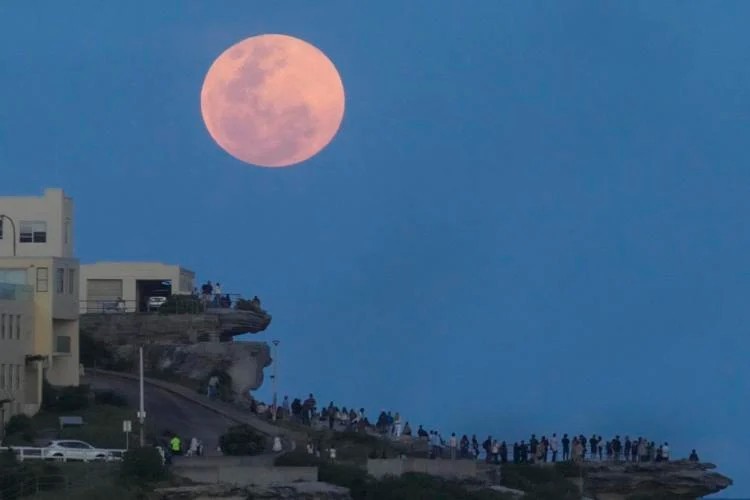 Supermoon in Australia