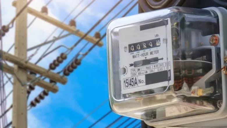 No more free electricity for power companies' officers in Pakistan