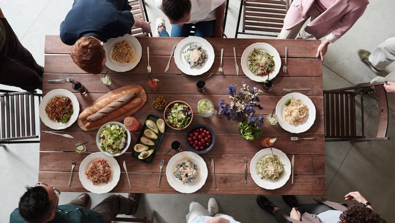 Dinner after 9pm may increase risk of strokes, reveals study