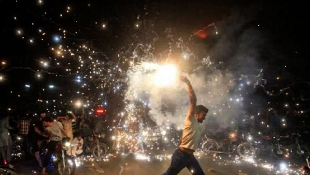 33 injured in jubilant firing on New Year’s Eve, dozens of revellers held