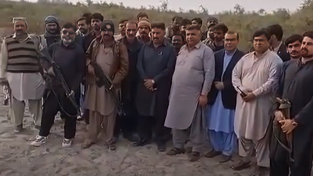 Shikarpur police bust human traffickers luring victims with fake jobs