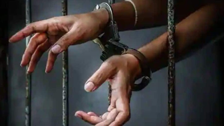 Fake female faith healer gets life sentence for torching girl in Faisalabad