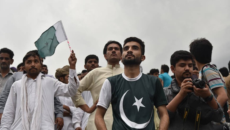 Over 75% Pakistanis feel 'a lot of pride' in their national identity: survey