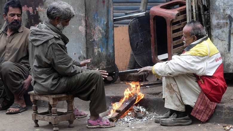 Karachi shivers after rain as mercury likely to drop to single-digit