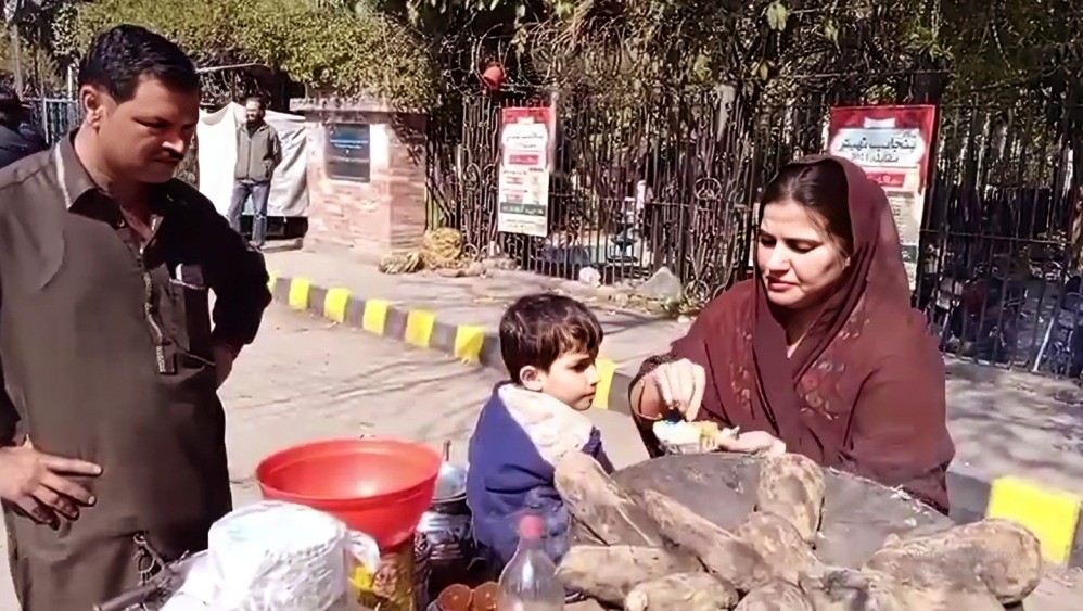 Ex-Kashana Welfare Home head selling sweet potatoes