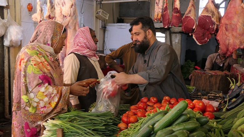 Pakistan’s inflation surges to 32.89% in first week of Ramadan