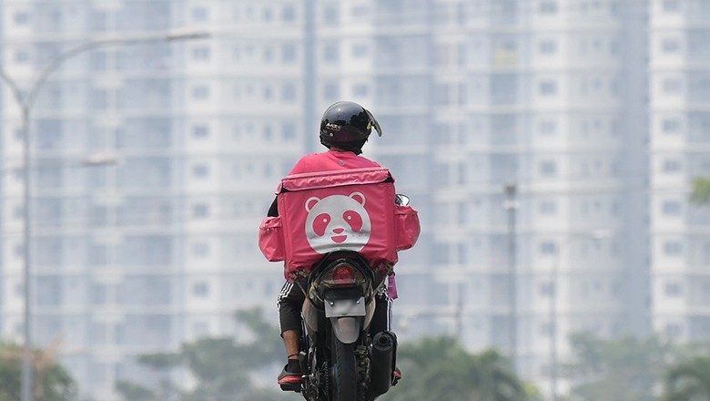 Another Foodpanda rider shot dead over robbery resistance in Karachi