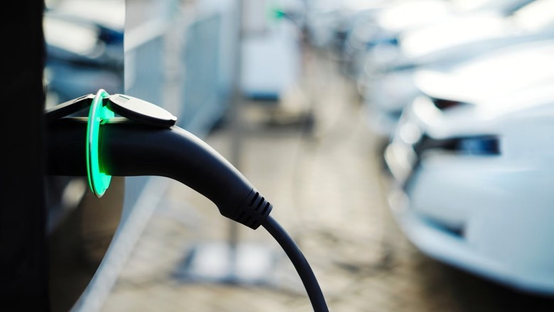 Scientists develop battery that charges in seconds