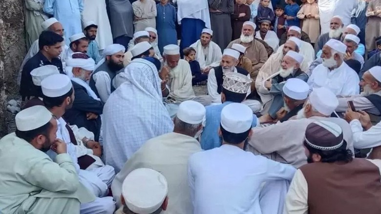 Clerics ban music and gambling in KP’s Landi Kotal: report