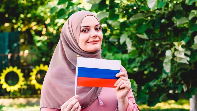 Russia allows Muslim women to submit hijab-wearing photos in citizenship application