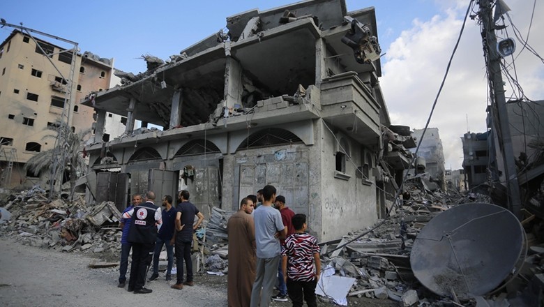 Two Pakistani-American doctors traveled to Gaza to provide medical aid