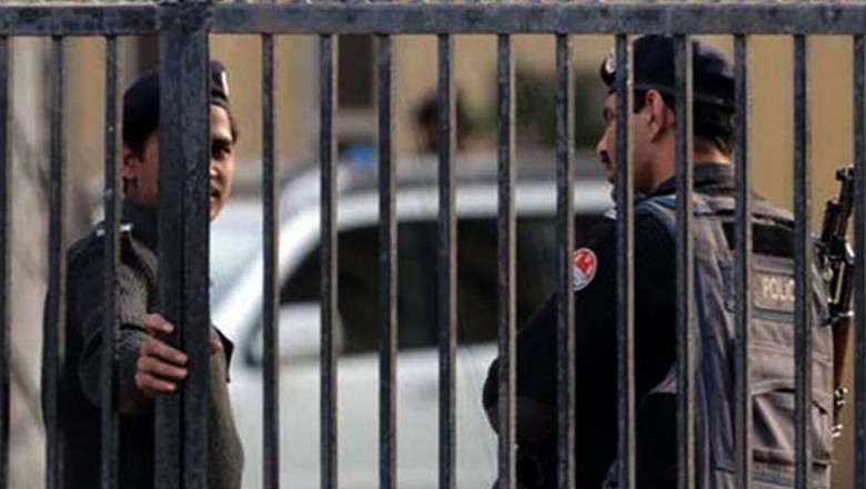 Karachi cop turns out to be wanted criminal in double murder case