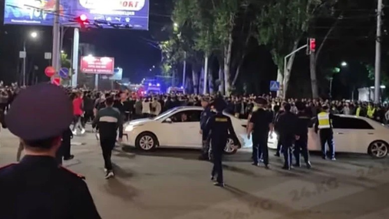 Pakistani students claim Kyrgyzstan police facilitated mob attack on foreigners