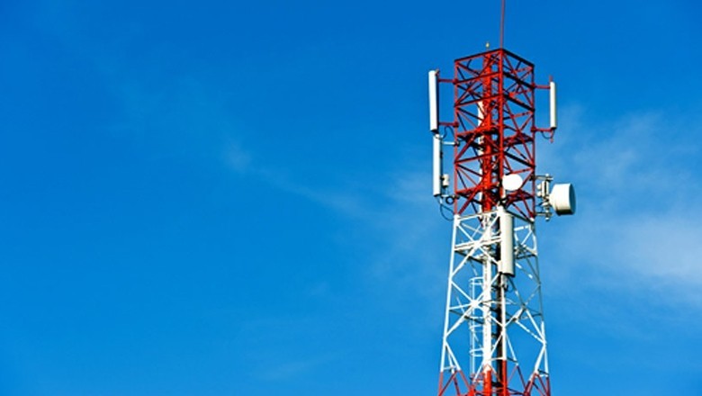 Mobile tower stolen from Larkana's Naudero, case registered