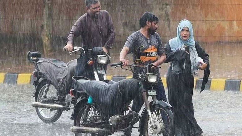 Heavy rain to lash Karachi after Friday prayers today