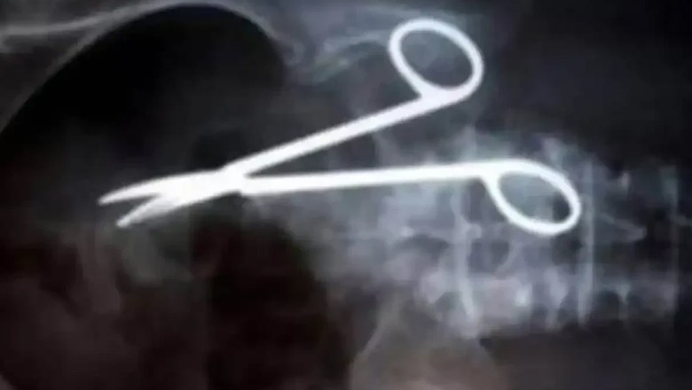 Woman dies after doctors 'forget scissors' in abdomen in Faisalabad