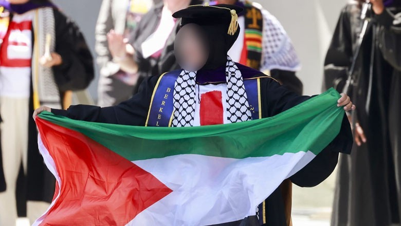 UAE deports student for wearing keffiyeh, chanting 