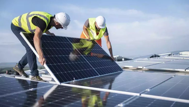 Govt plans to power Islamabad's schools with green energy