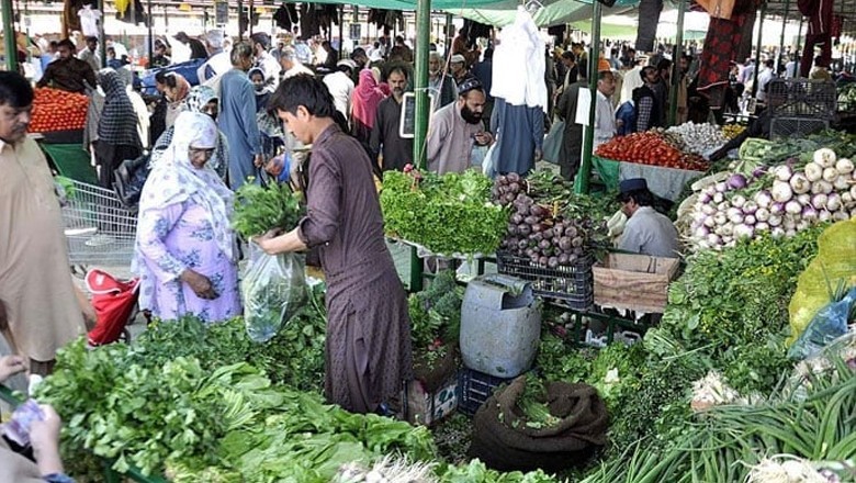 Short-term inflation rate in Pakistan hiked for 4th week