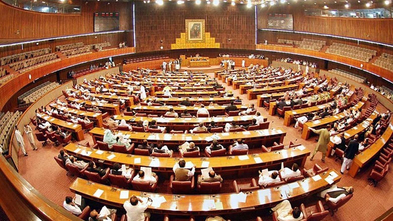 NA approves two amendments in Election Act 2017