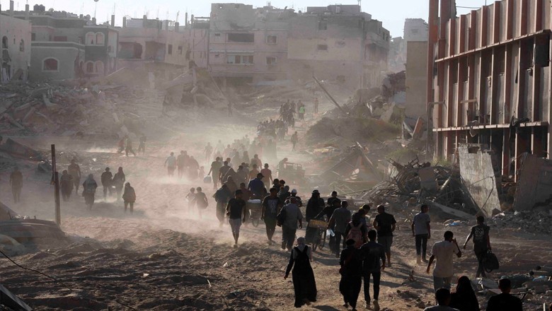 Israel bombs Khan Younis 30 times in few hours