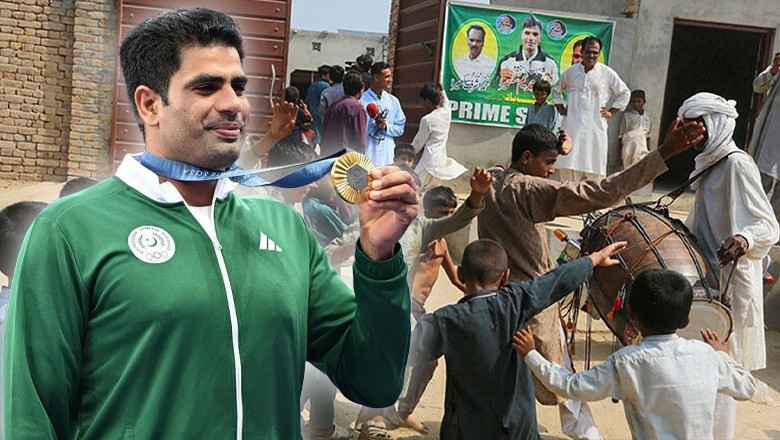 Arshad Nadeem gets warm welcome in Mian Channu