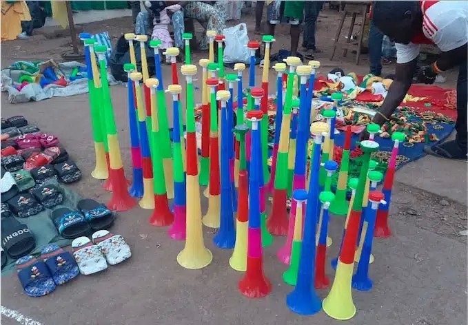 10 injured in fight over vuvuzela noise in Sukkur
