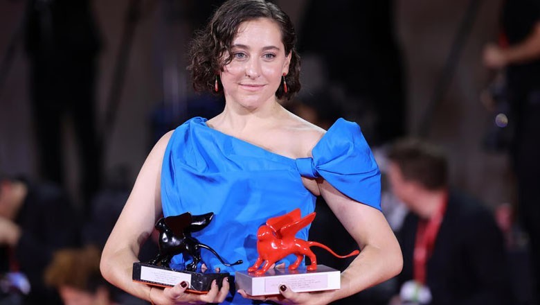 Jewish director voices support for 