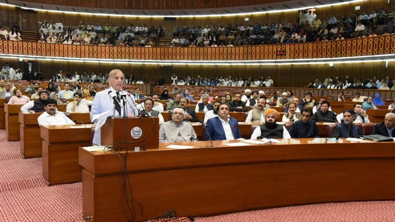 NA adopts resolution to constitute committee after PTI lawmakers' arrest from parliament