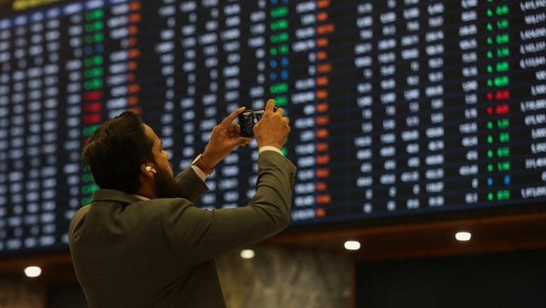 PSX warns public against online trading fraud