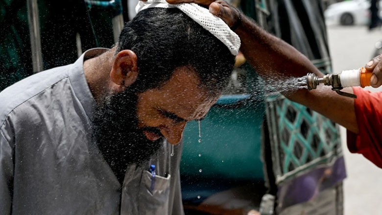 Hot and humid weather expected in Karachi from mid-Oct