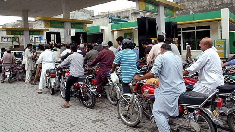 Petrol, diesel price expected to increase by up to Rs10 per litre