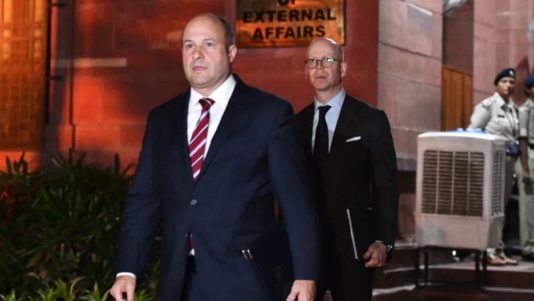 Canada expels six Indian diplomats over 'serious criminal activity'