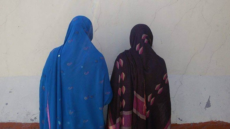Quetta police arrest mother, daughter for killing man who blackmailed them over illicit relationship