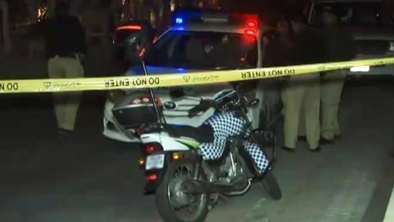 Karachi man who sold wife's jewelry for treatment of daughter, killed by robbers