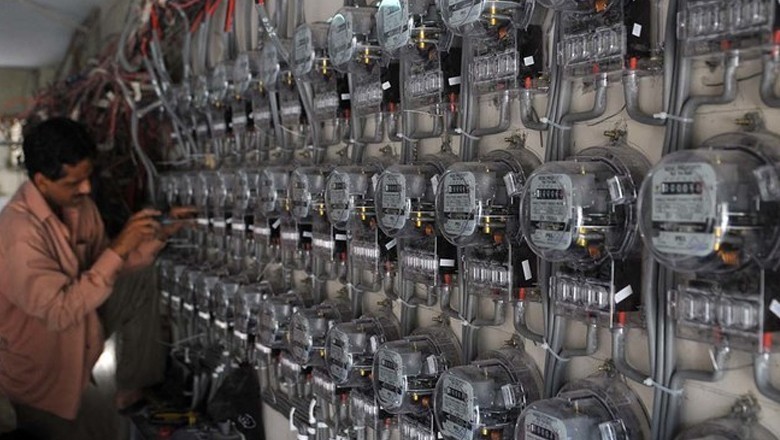 Pakistan's power generation falls by 6.5% in September