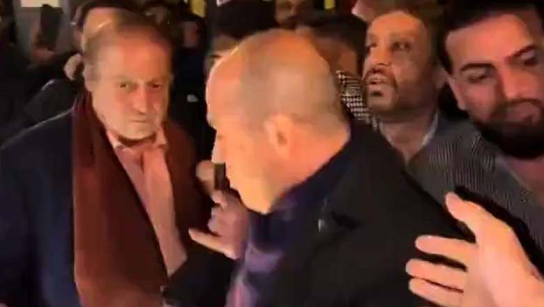 Nawaz Sharif heckled upon arrival in UK