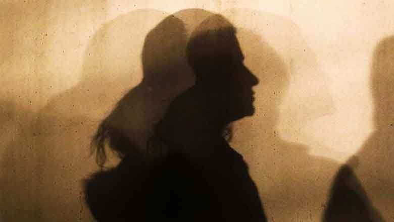 Newlywed bride accidentally shoots herself while filming TikTok in Faisalabad