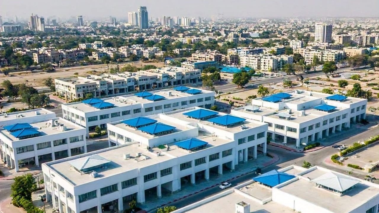 China plans $1bn medical city in Karachi