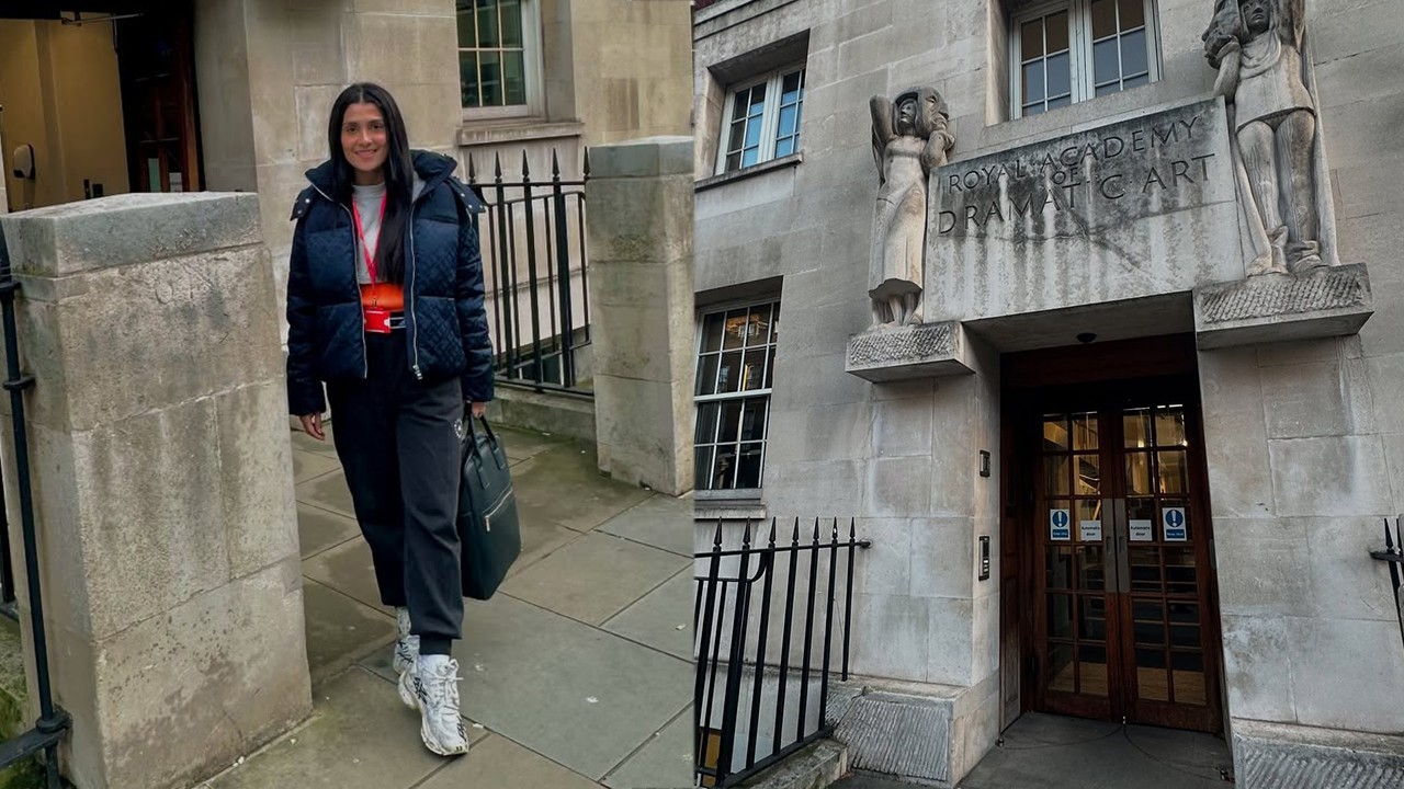 Ayeza Khan joins Royal Academy of Dramatic Arts in London