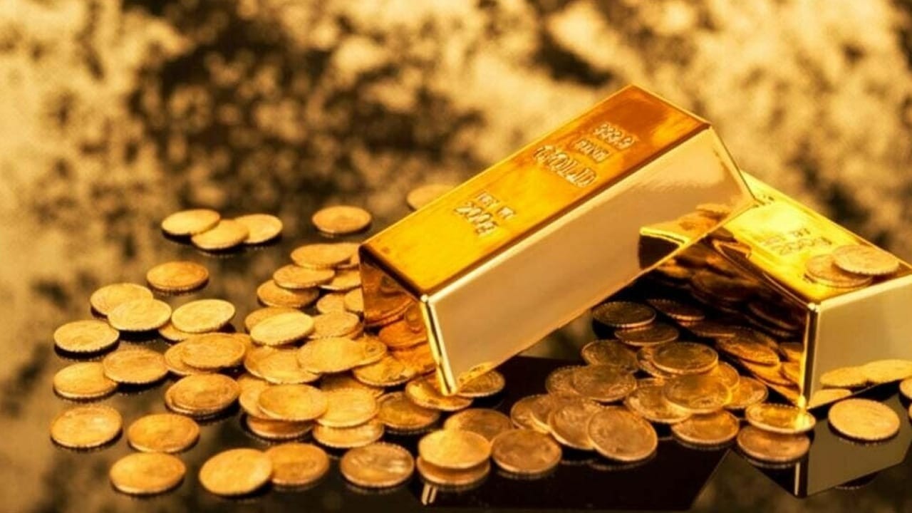 Gold price increases Rs2,200 per tola in Pakistan