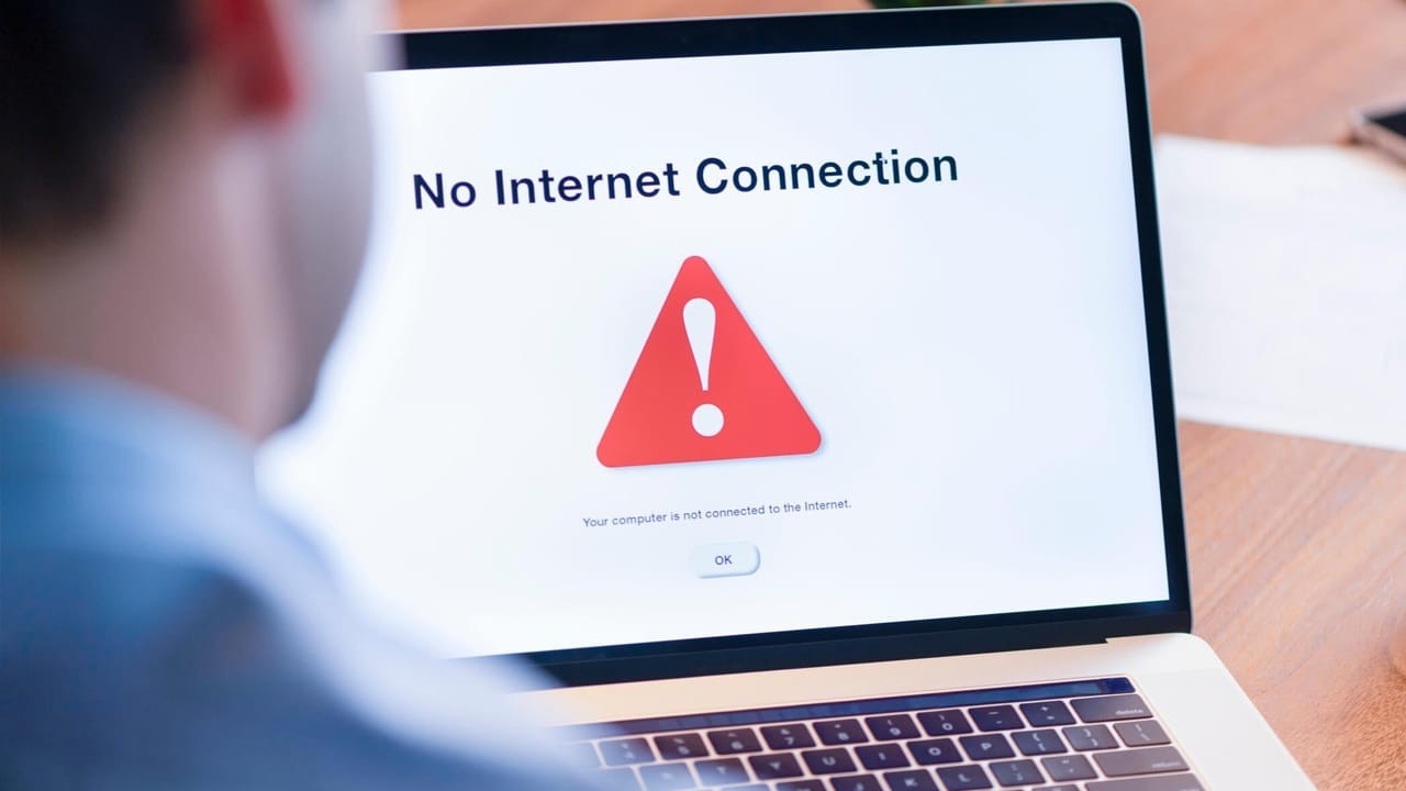 Internet slowdown issue to be fully resolved in few days: PTCL