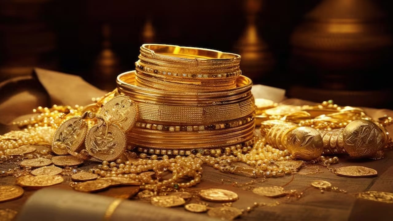 Gold price per tola jumps by Rs 2,900 in Pakistan