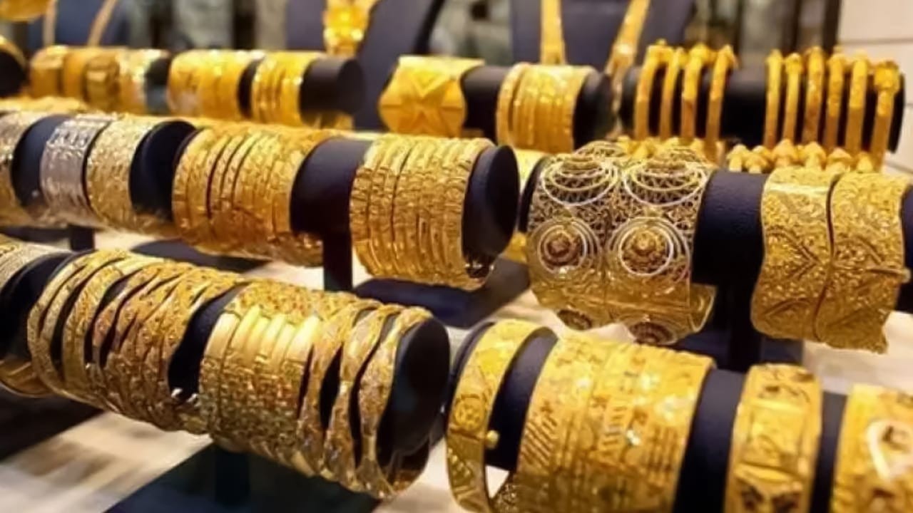 Gold prices see big rise in Pakistan