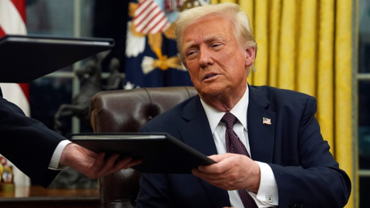 US halts almost all aid programs except those for Israel and Egypt